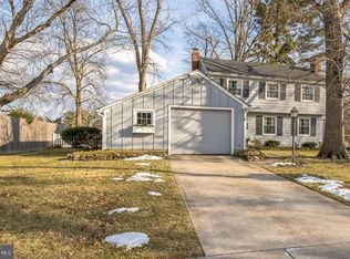 1221 Forge Rd, Cherry Hill, NJ 08034