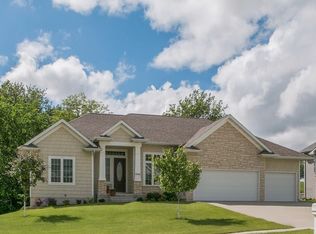 2008 Wedgewood Pl, Coralville, IA 52241