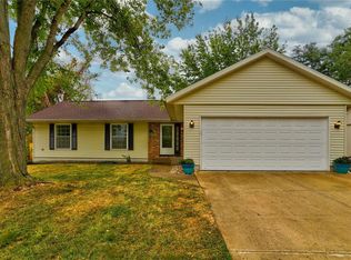 1513 Homewood Ln NE, Cedar Rapids, IA 52402