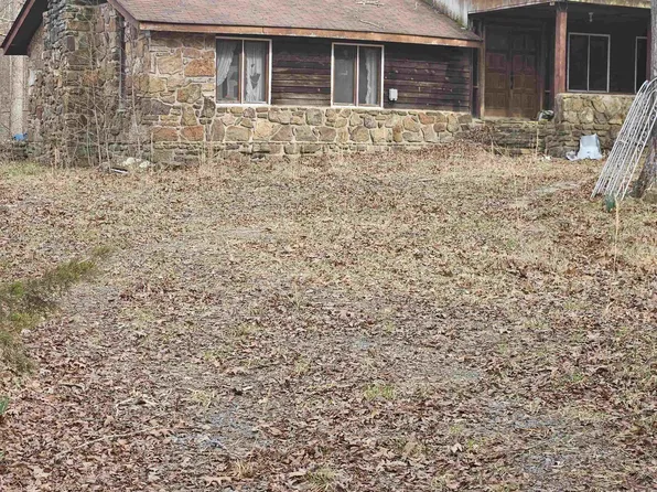 (undisclosed Address), Clinton, AR 72031