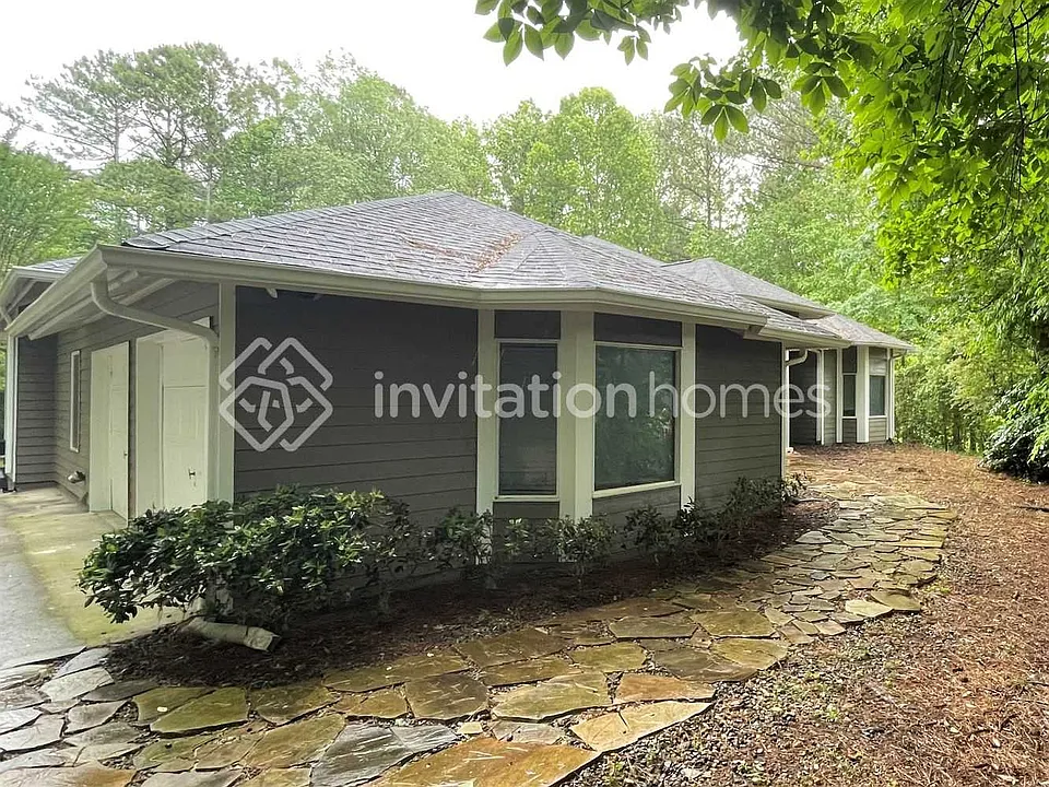 171 W Ridge Dr