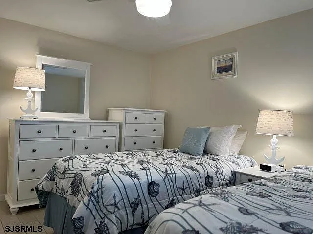 100 S Richards Ave #1 — Photo 28