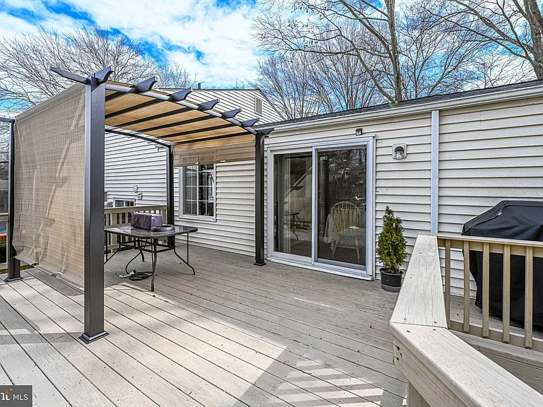 6144 Windward Dr — Photo 34