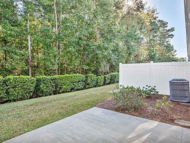 132 Machrie Loop #B — Photo 32