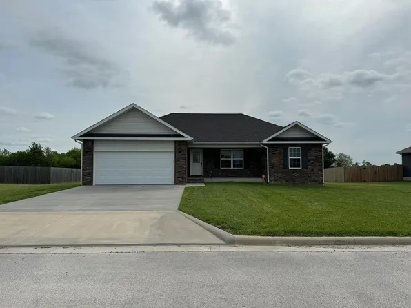 4694 S 125th Road, Bolivar, MO 65613