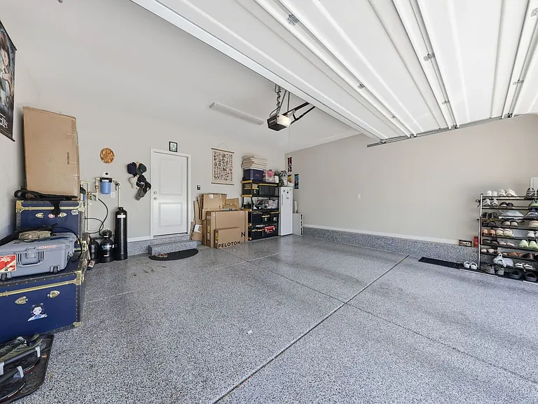 11824 Pelican Butte Ave — Photo 28