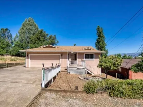 3215 Marina View Dr, Kelseyville, CA 95451