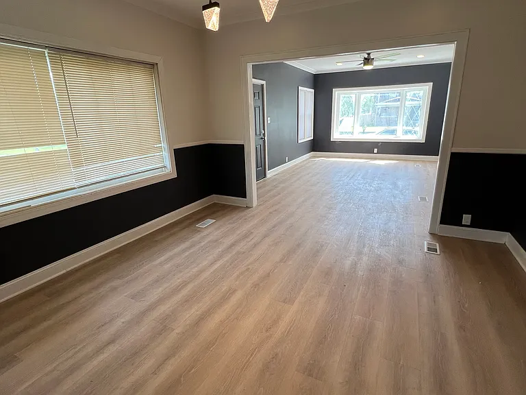 402 Lincoln St — Photo 14