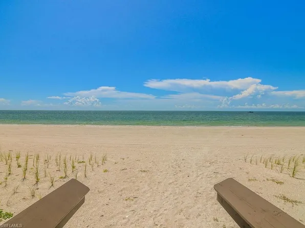 8473 Bay Colony DR #304, NAPLES, FL 34108