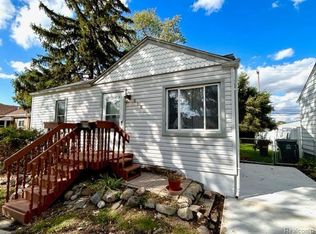 613 E Brickley Ave, Hazel Park, MI