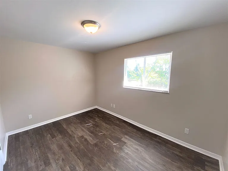 P (Residences Del Sol - 1984 Sunshine Blvd) — Photo 12