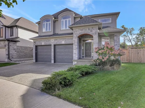 917 Deer Creek Ct, Kitchener, ON N2A 0J5