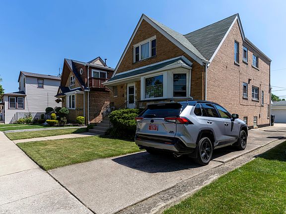 2nd image of 5431 S Neenah Ave