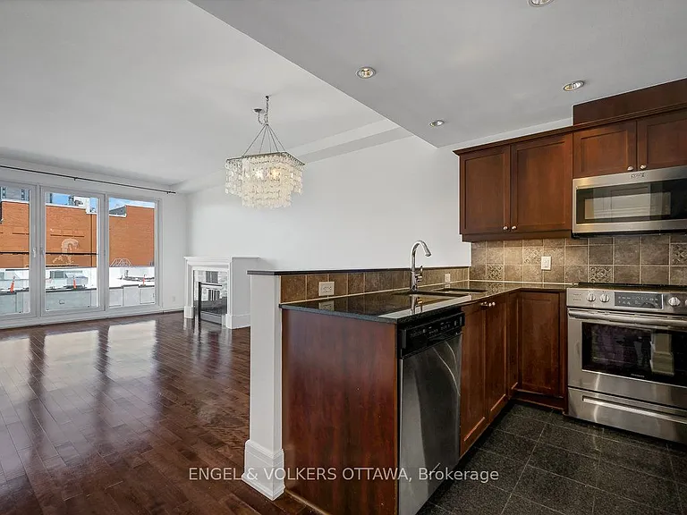 700 Sussex Dr N #403 — Photo 16