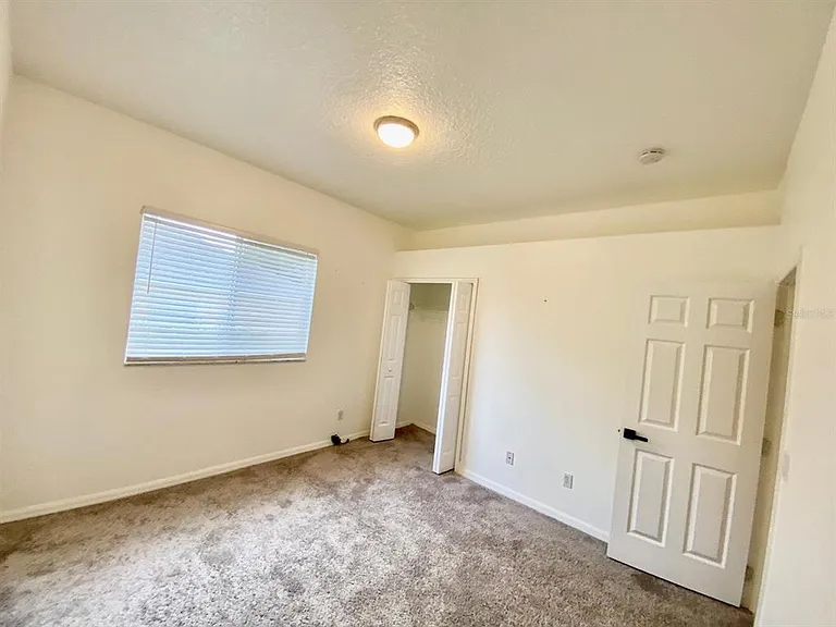 3837 Fallscrest Cir — Photo 22