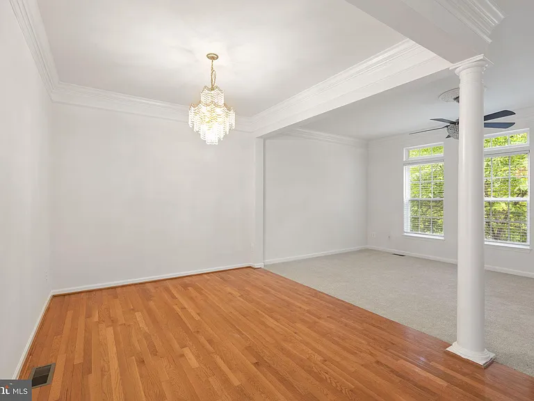 2225 Potomac Club Pkwy — Photo 4