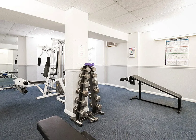 Latitude 40 — Photo 11