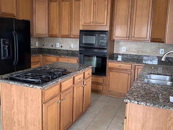 4th image of 6223 Lawson Dr