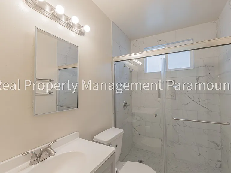 3910 Stevely Ave — Photo 15