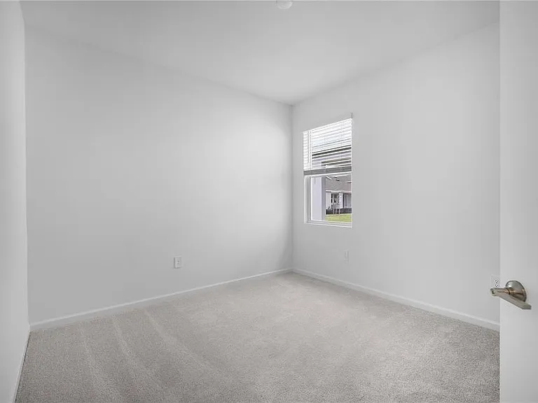 5529 Nina Way — Photo 18