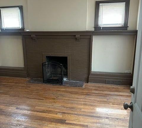 3rd image of 1846 W Grand Blvd
