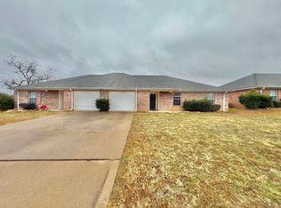 801B Hickory St, Lindale, TX 75771