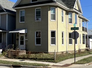 1308 Jackson St #1, Dubuque, IA 52001