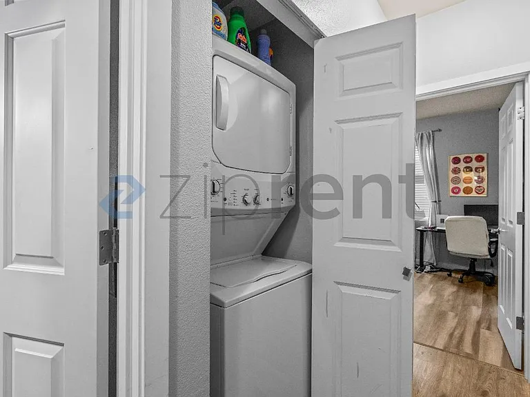 18930 Bothell Everett Hwy #E201 — Photo 12