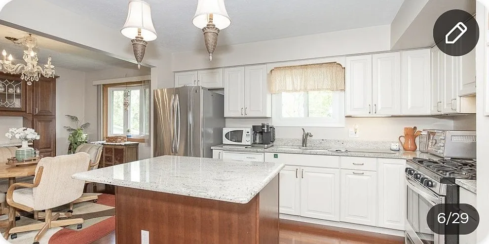 3 bed, 1604 sqft, $2,195 — Photo 3