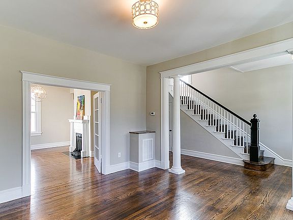 3rd image of 2805 Hanes Ave