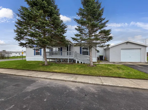 73 Chelsey Ln, Cheboygan, MI 49721