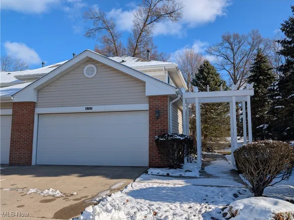 6723 N Ivy Ln, Cleveland, OH 44130