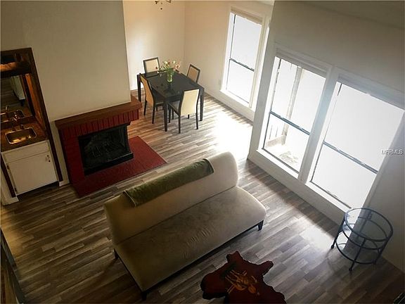 3rd image of 624 Montego Bay Ct N Unit 624
