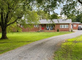 75 Prospect Rd, Fayetteville, TN 37334