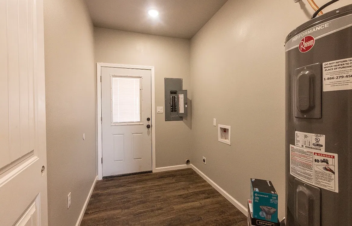 2822 Potosi Rd — Photo 2