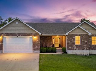104 Lane Garrett Dr, Marthasville, MO 63357