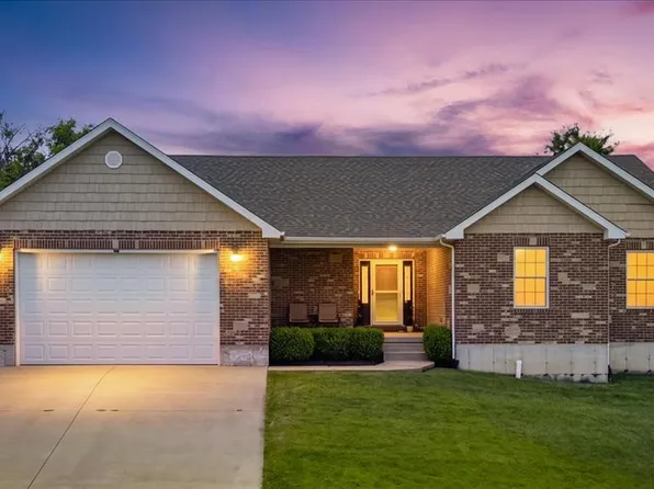 104 Lane Garrett Dr, Marthasville, MO 63357