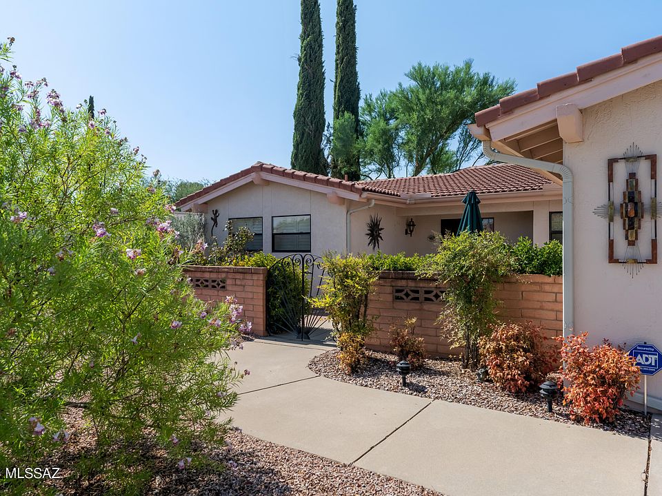 1st image of 310 E Paseo Chuparosas
