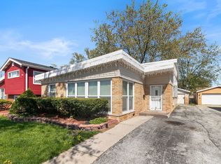 15513 Dobson Ave, Dolton, IL 60419