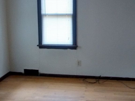 4th image of 1815 Spencer Ave