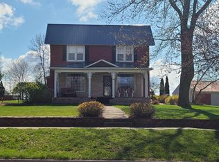 510 Commercial St, Strawberry Point, IA 52076