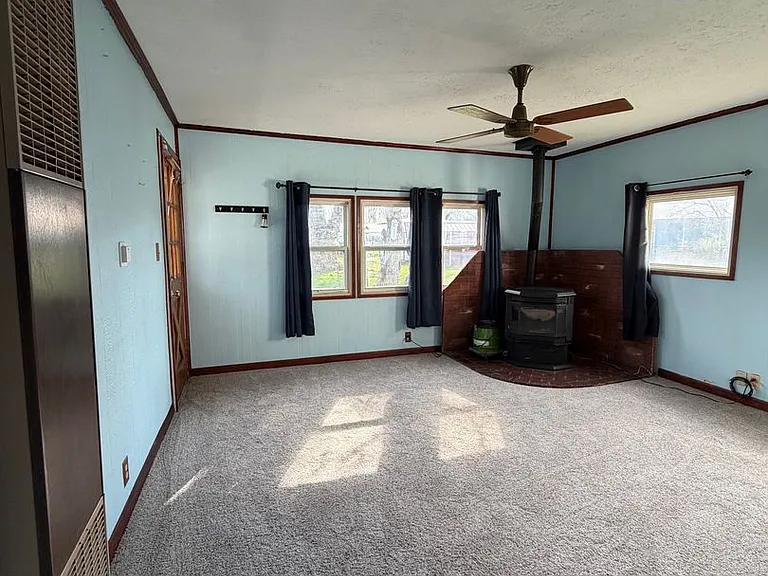 4305 Altamont Dr — Photo 5