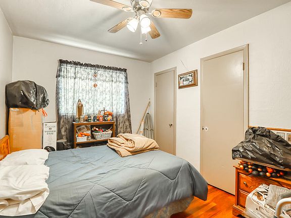 2nd image of 3024 Van Buren Ave