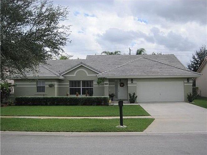 1st image of 949 NW 161st Ave
