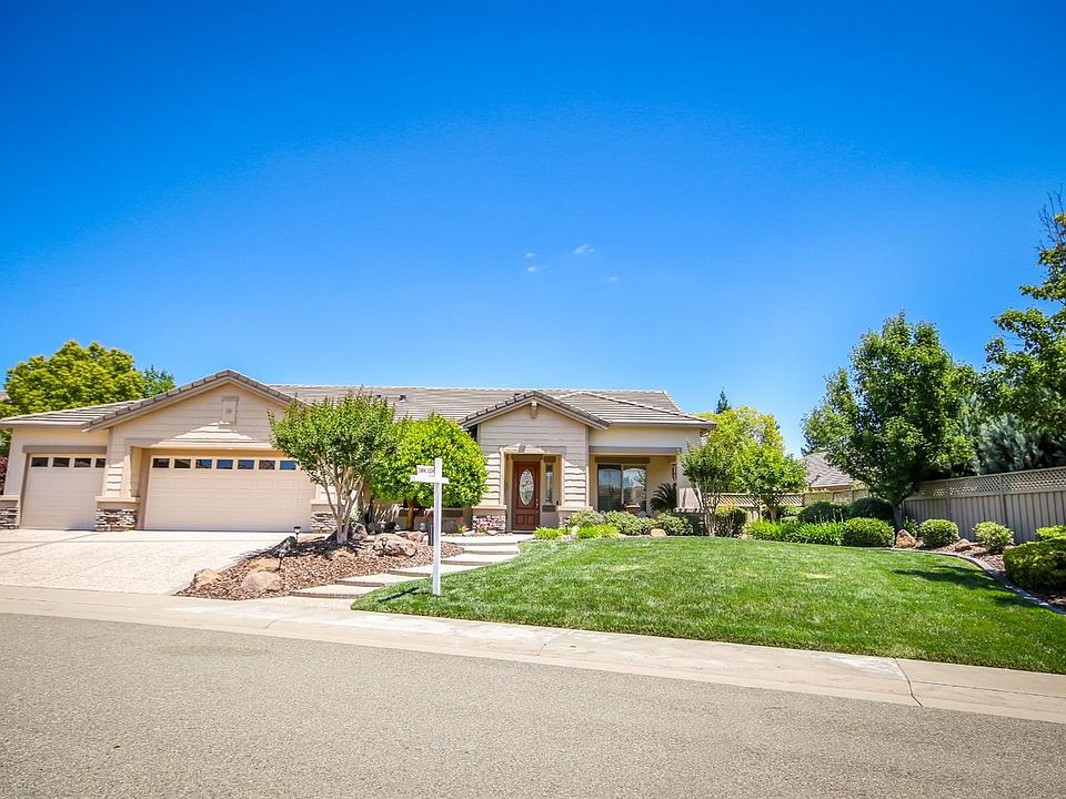 1st image of 2015 Briarcliff Ln