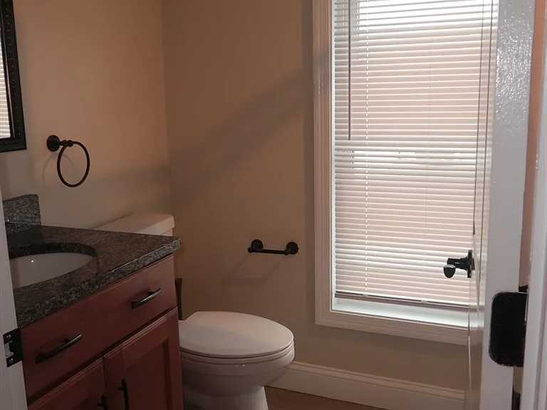 45 Glenwood St #3 — Photo 12