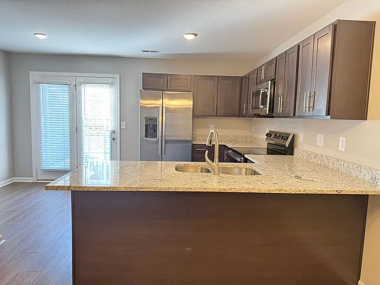 118 Davis Ridge Ln — Photo 8