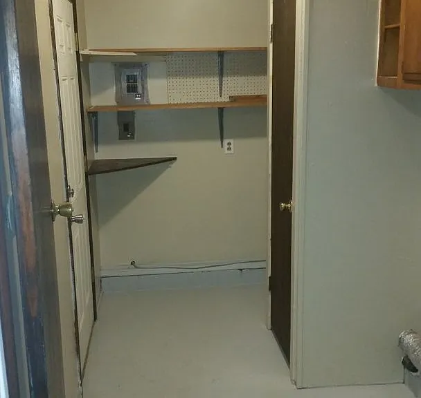 1223 Roosevelt Ave — Photo 9