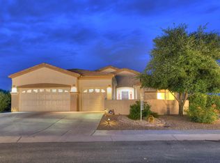 549 N Michelangelo Dr, Green Valley, AZ 85614