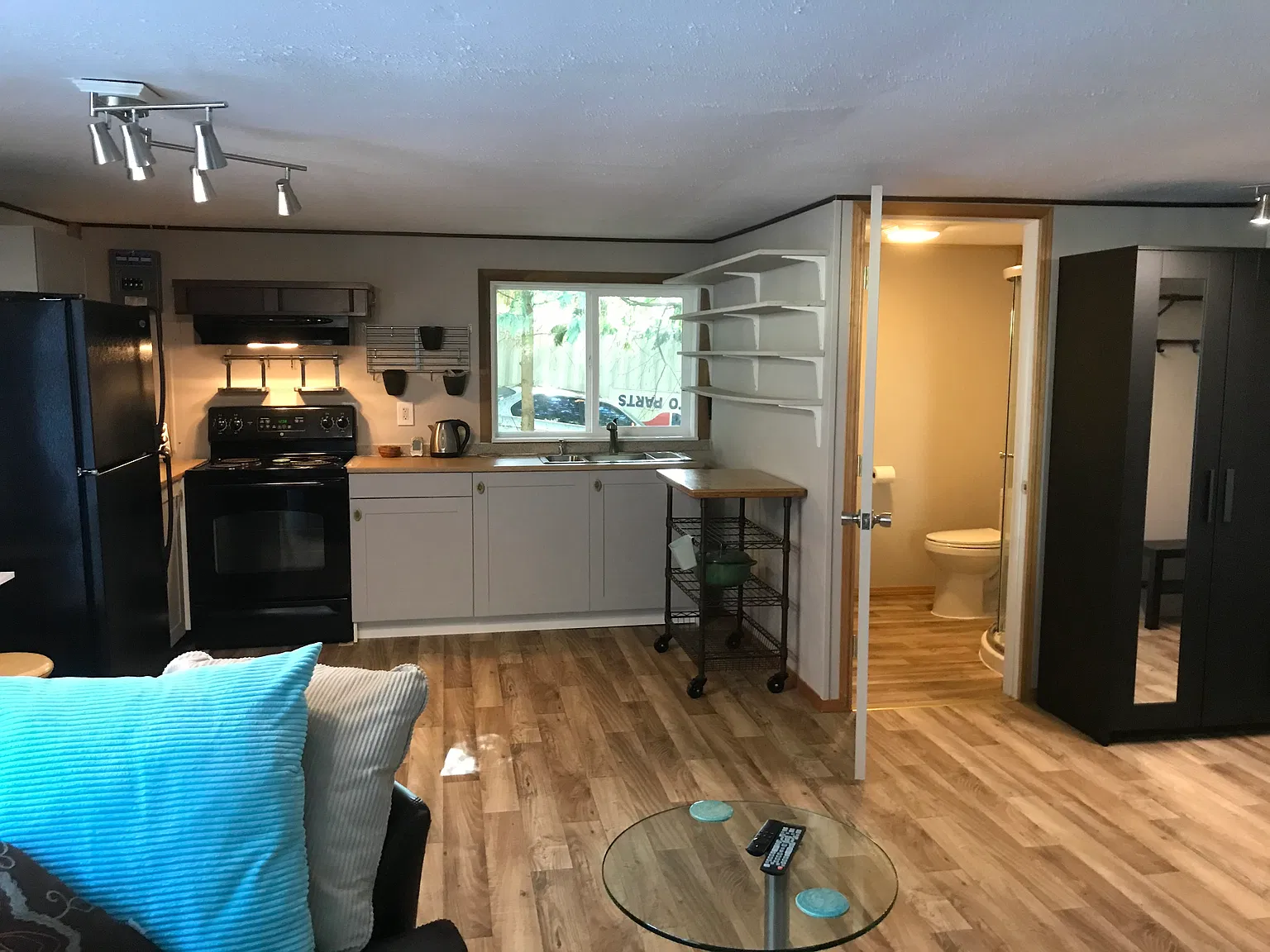 Studio, 775 sqft, $1,550 — Photo 3